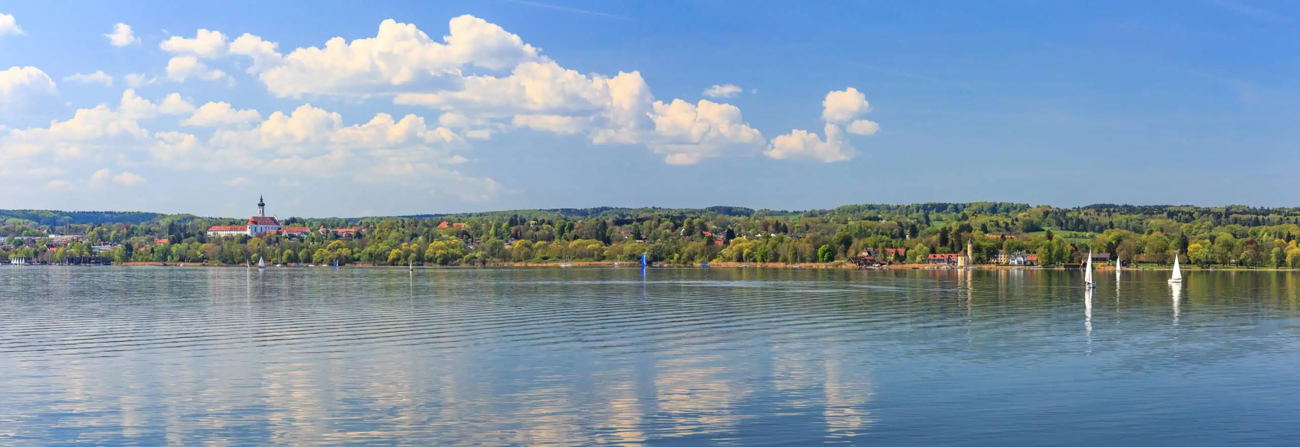 Ammersee Panorama als Symbolbild für Bootsführerschein München
